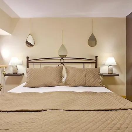 Eleni Апартаменты *